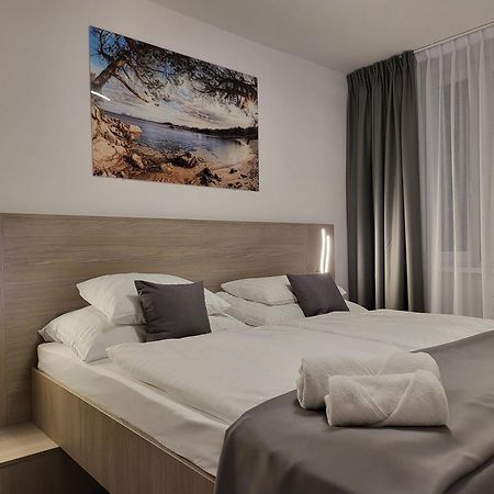 Hotel Crystal Kosice Exterior photo