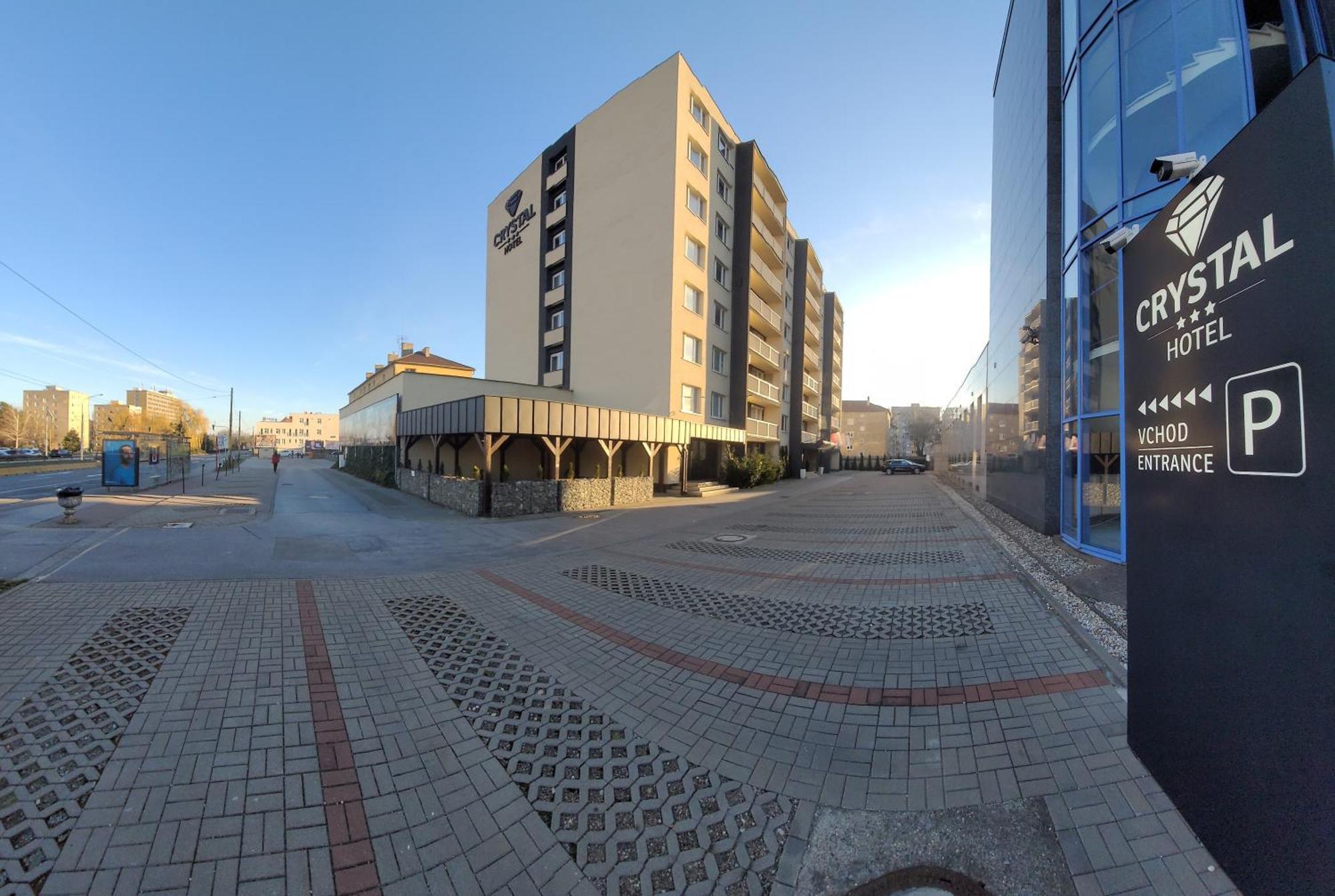 Hotel Crystal Kosice Exterior photo