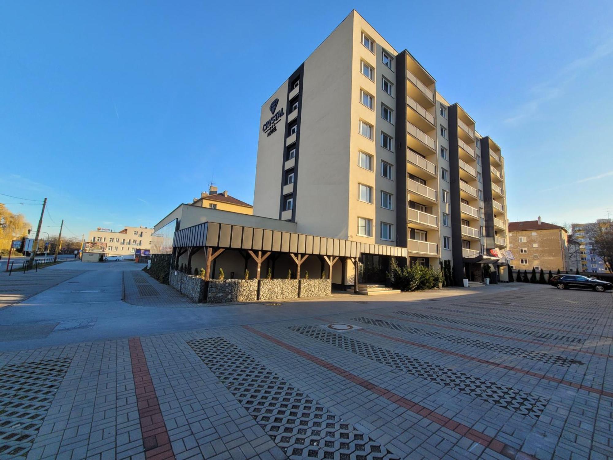 Hotel Crystal Kosice Exterior photo