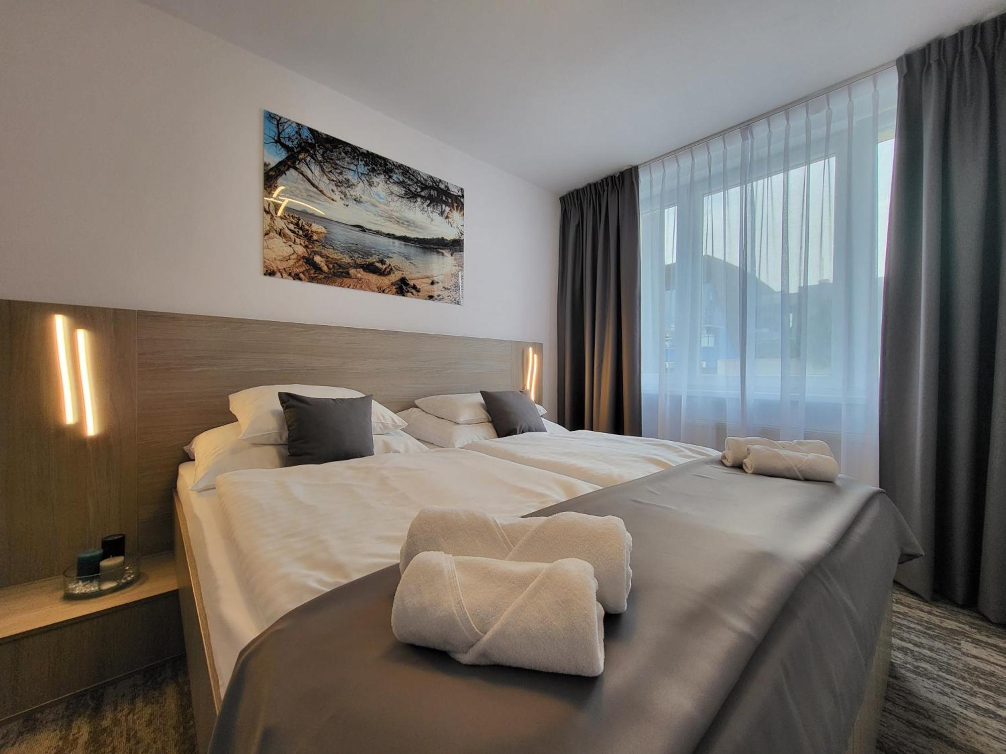 Hotel Crystal Kosice Exterior photo